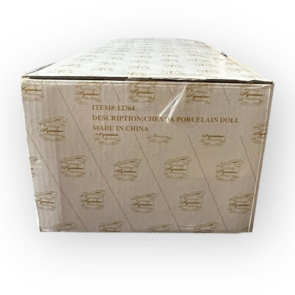 Chenoa Indian Doll Heritage Signature‎ Collection Native American Porcelain Doll - Picture 6 of 7